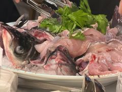 -爱你您·自家鱼塘·活水喷泉鱼火锅(八里店)
