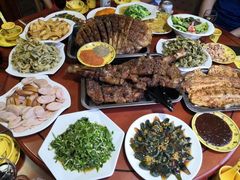 -百里峡七彩艺术小镇