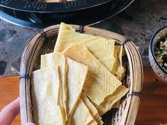 -厚山庭院重庆老火锅