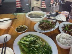 -乌文新澄海卤鹅店