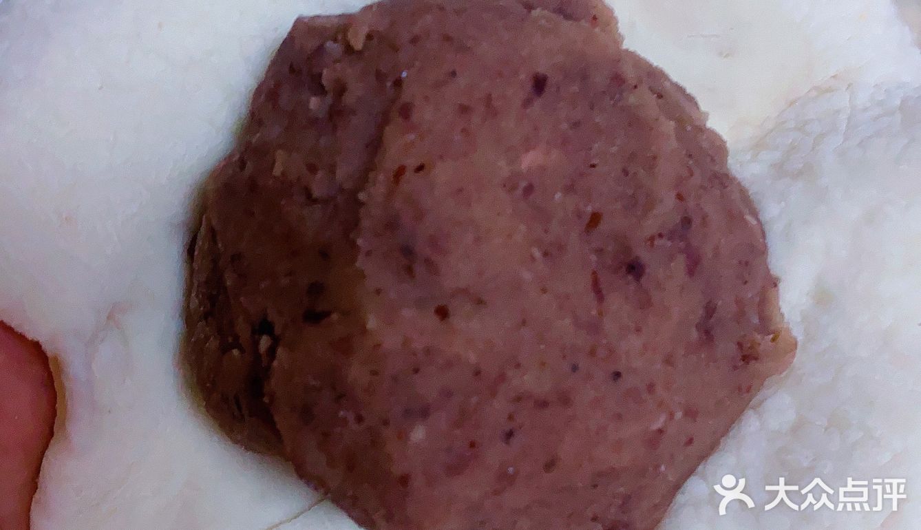 熬豆沙,都是我亲力亲为,豆沙里添加了炼乳,口感更香滑
