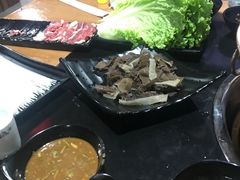 -果松木炭酸菜铜火锅·外婆参鸡汤