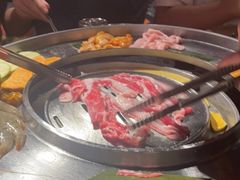 -哈哈碳都·牛肋条无限自助烤肉(宝龙店)