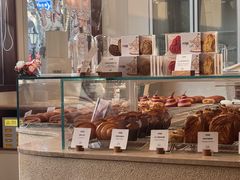 -VERIE BAKEHOUSE