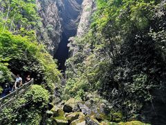 -龙水峡地缝景区