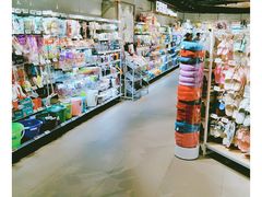 -中百仓储超市有限公司(越秀星汇维港店)