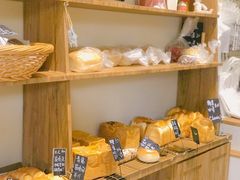 -沁屋面包店(人民东路店)