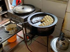 -老字号眼镜子煎包汤包店