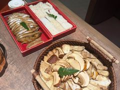 -蘑界·野生菌火锅(深业上城店)