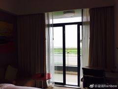 -上海南汇嘴大堤酒店