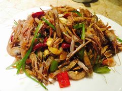 -喝丢一只鞋辣炒海鲜小烧烤(三八广场店)
