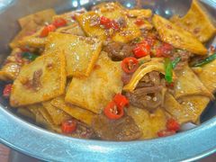 -湖南人家湘菜馆(镇江路店)