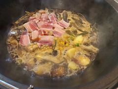 -人民公社铁锅炖·东北菜(卫国道店)