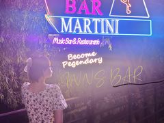 -INNS BAR 音乐酒吧餐厅