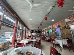 -何适山庄·团餐住宿(水长城P2停车场店)
