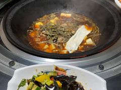 -人民公社铁锅炖·东北菜(卫国道店)