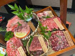 -山川小町·极番烧肉(新地假日广场店)
