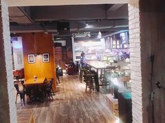 -JINNS锦时 steak&pizza(浸信会礼拜堂旧址店)