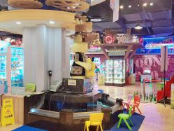 -卡通尼乐园(五彩世界店)