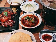 -肖四女乐山跷脚牛肉(世博源店)