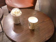 -星巴克臻选(南京金茂览秀城店)