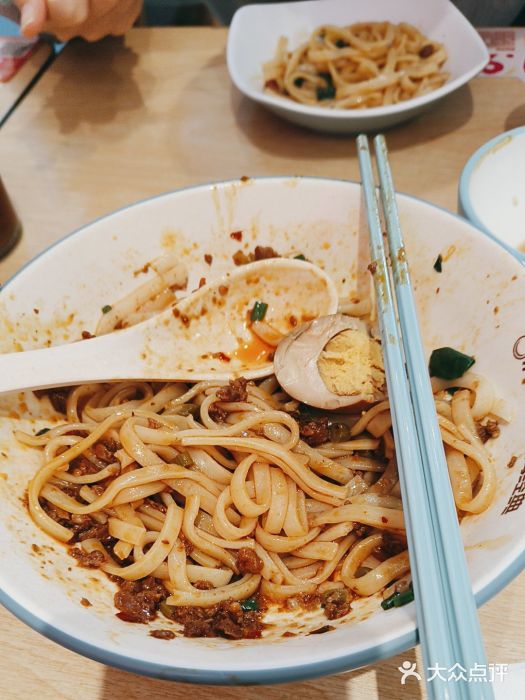 小杨生煎(天之骄子店)图片