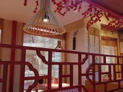 -思博半步颠小酒馆(梦时代店)