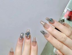 -悦指间美甲美睫