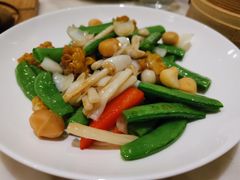 -香港百合居(LCM置汇旭辉广场店)