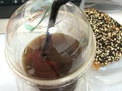 冰美式-Dough&Joe团憩(瑞虹天地月亮湾店)