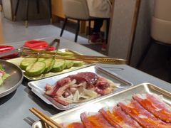 -围炉肉舍丹东海鲜烤肉·烤活鳗(步行街店)