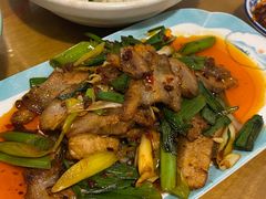 蒜苗回锅肉-易老妈蹄花.特色川菜(人民公园总店)