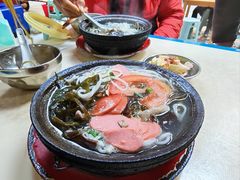 -刚砂锅鸡丝米线