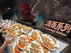 -雍容荟帝王蟹活龙虾展台自助(IFS黑金店)