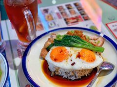 葱油汁鸡排双蛋饭-肥佬哥香港车仔面(人民广场店)