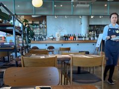 -ROAST coffee & eatery