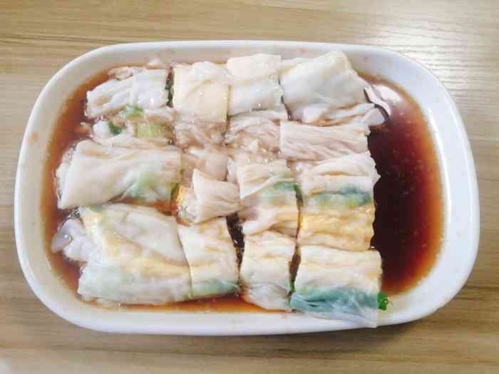 培根肠粉分量很大而且可以选择的种类挺多