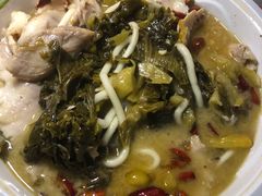 特价酸菜鱼-雪乡人家东北菜·铁锅炖一切(高斯路店)