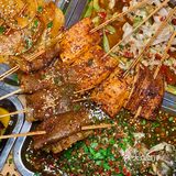 重庆物价好感人!0.9元烧烤/街头炒饭好香…