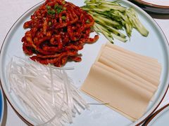 京酱肉丝-北平楼·烤鸭·北京菜(牡丹园店)
