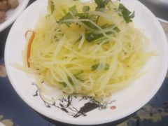 -小媳妇铁锅炖鱼(世博园店)