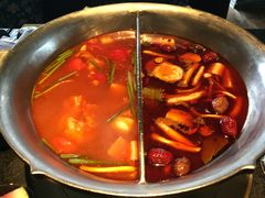 -湊湊火锅·茶憩(新中关购物中心店)