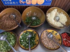 -金海椒罐罐鲢鱼(东方桂苑店)