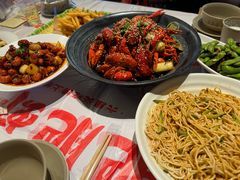 -肥肥虾庄·金牌油焖大虾(汉街SKP店)