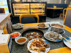 -锤头鲨毛肚海鲜烤肉自助餐厅(国购广场店)