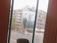 -有红鸡毛店·川菜(建设路店)