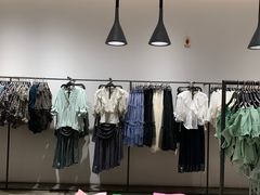 -URBAN REVIVO(西安Momopark店)