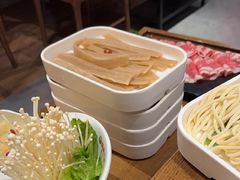 -盛源川香鱼火锅(西小区总店)