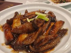 精品葱烧海参-丰泽园饭店