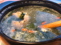 新鲜小海带苗炖筒骨-望湘园·湖南菜(宏伊店)